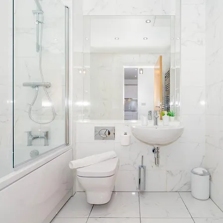 Deluxe 1 Bedroom Stylish - City Centre * Birmingham