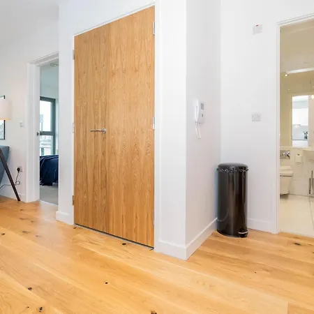 Deluxe 1 Bedroom Stylish - City Centre